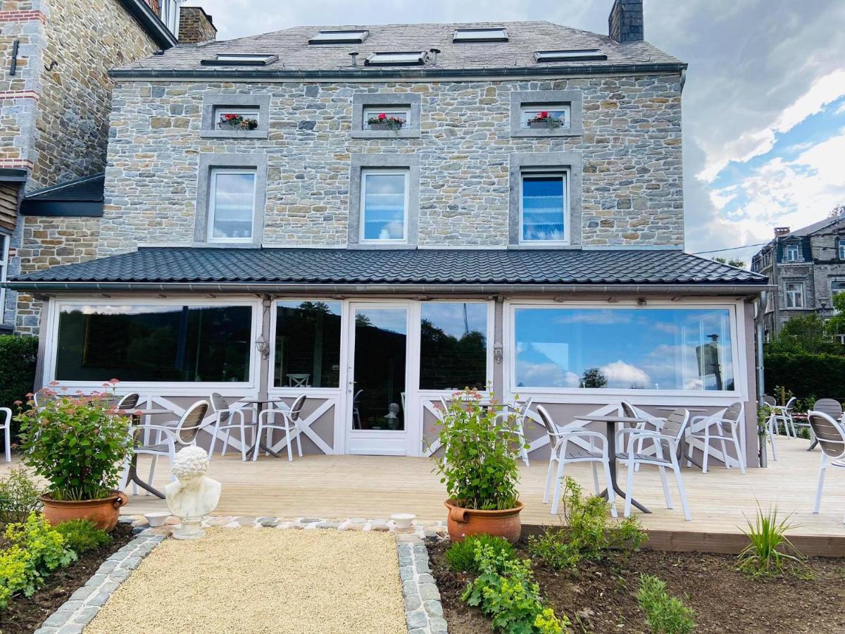Ferienwohnung Logis Le P'Tit Rouillon Au Rythme De La Meuse Annevoie-Rouillon Exterior foto
